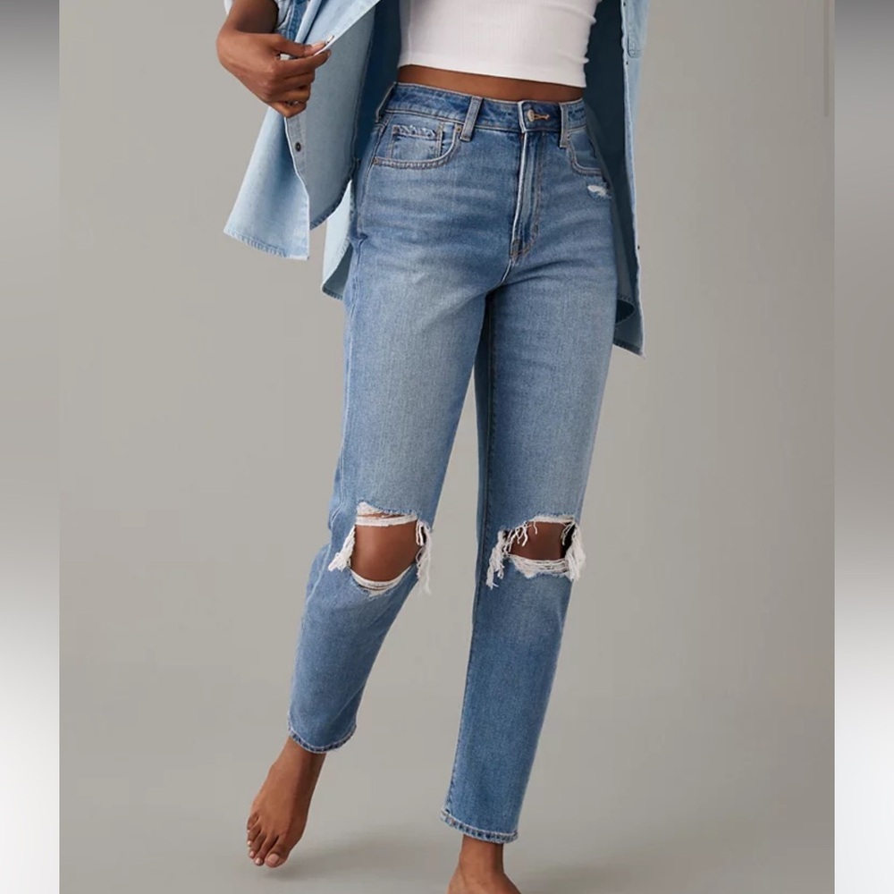 American Eagle Mom Jeans